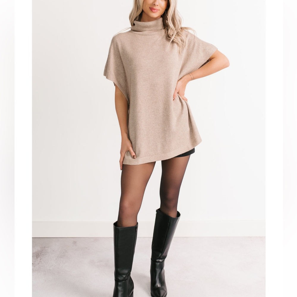 Cappuccino Agenda Oversized Turtle Neck Top